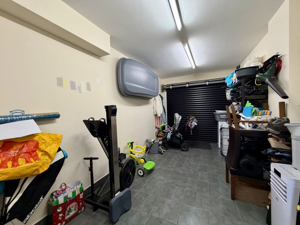 garage
