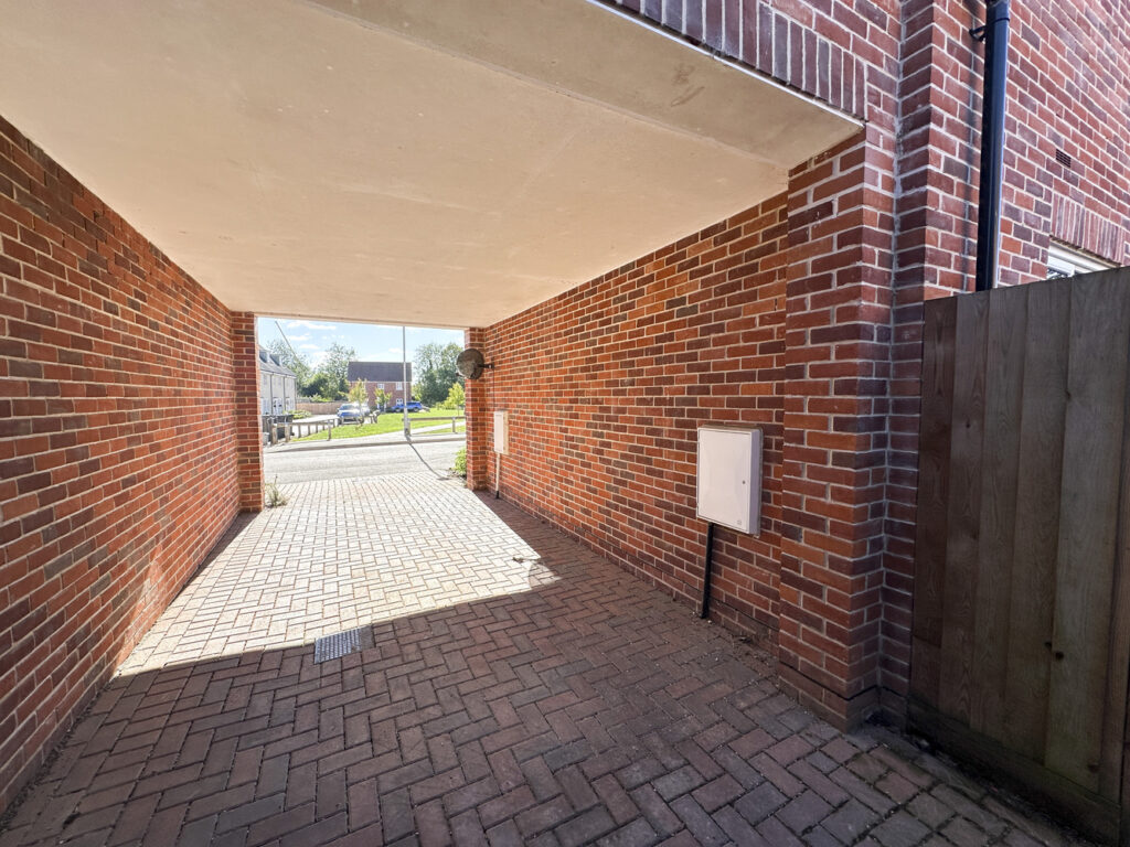 Carport/garage