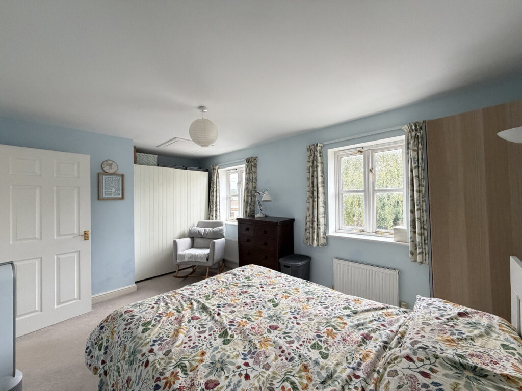 Bed 1 (2).jpeg