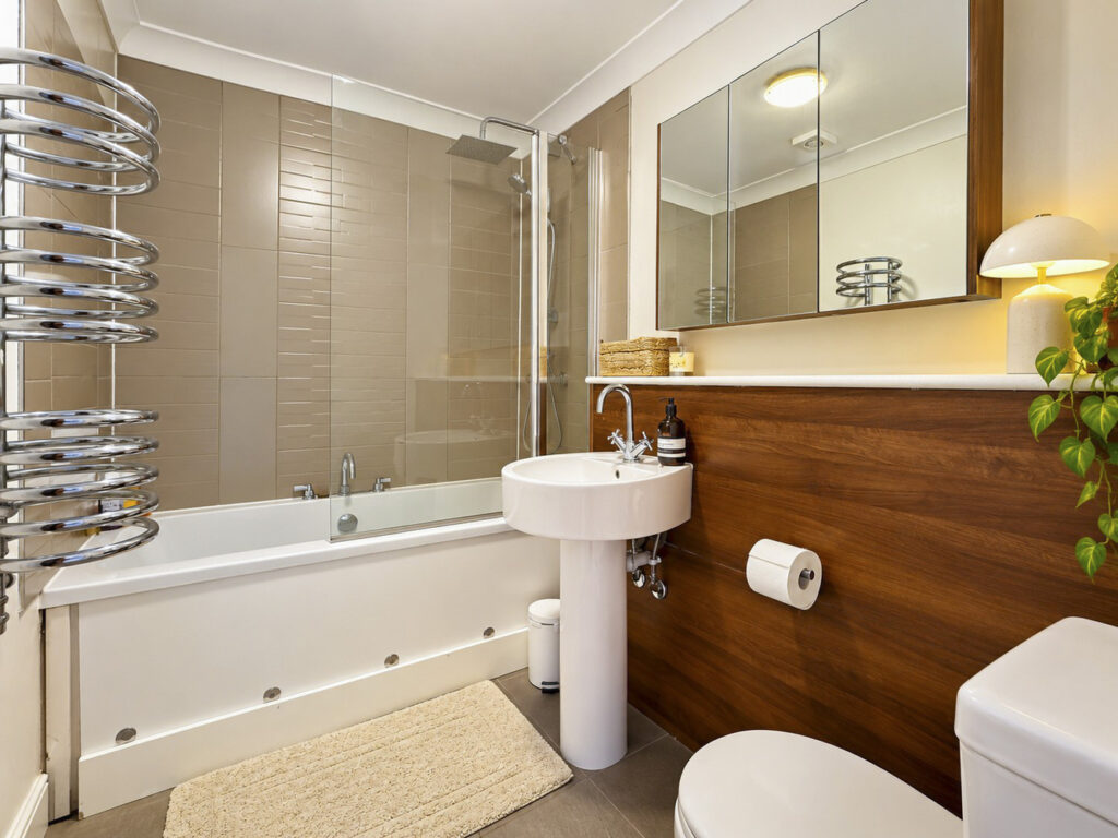 37bath