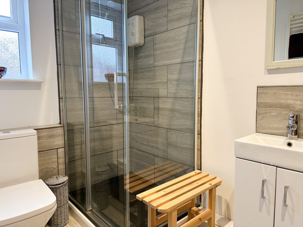 Family shower room