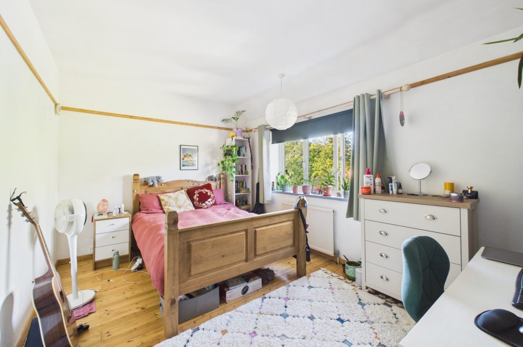 CAM03259G0-PR0355-STILL006