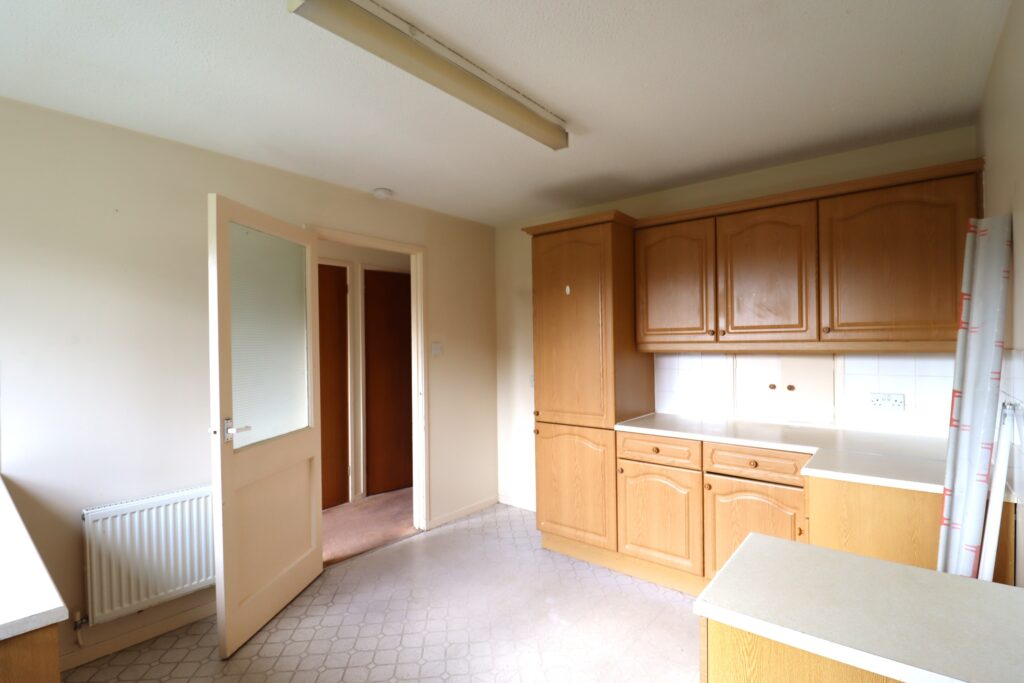 listing_66677_0011_01bf1ca7.jpg