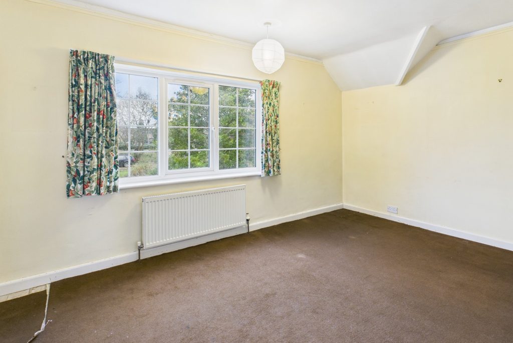 CAM02545G0-PR0546-STILL009