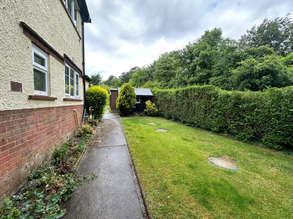 side garden