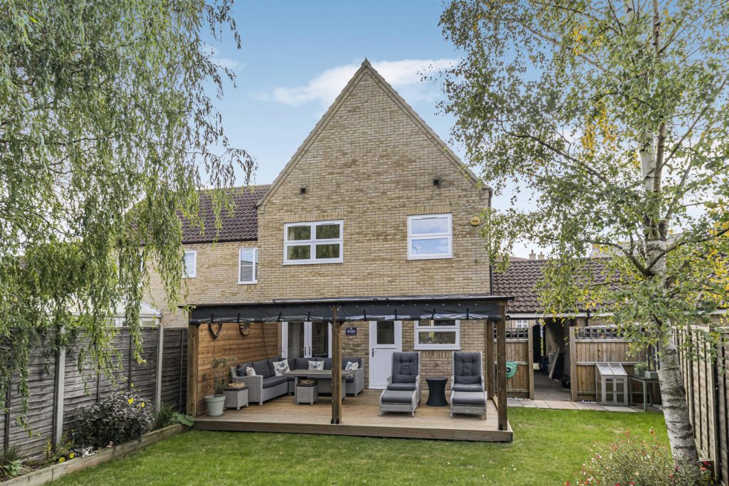 3_64628
