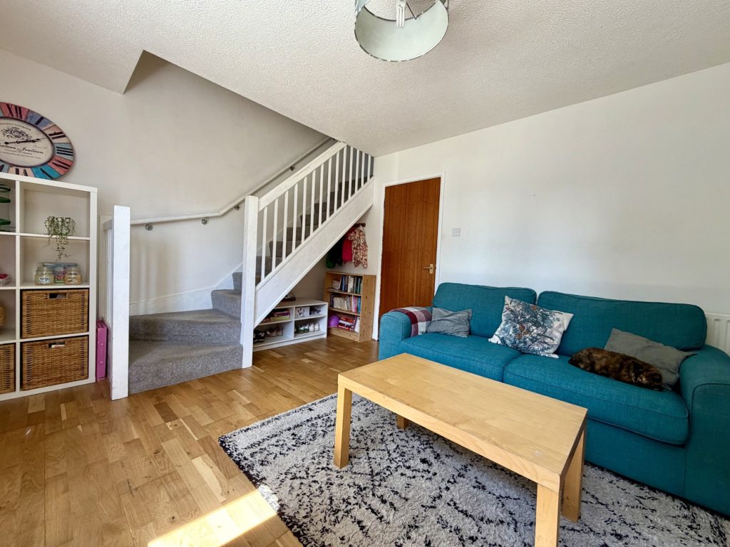 living area 2