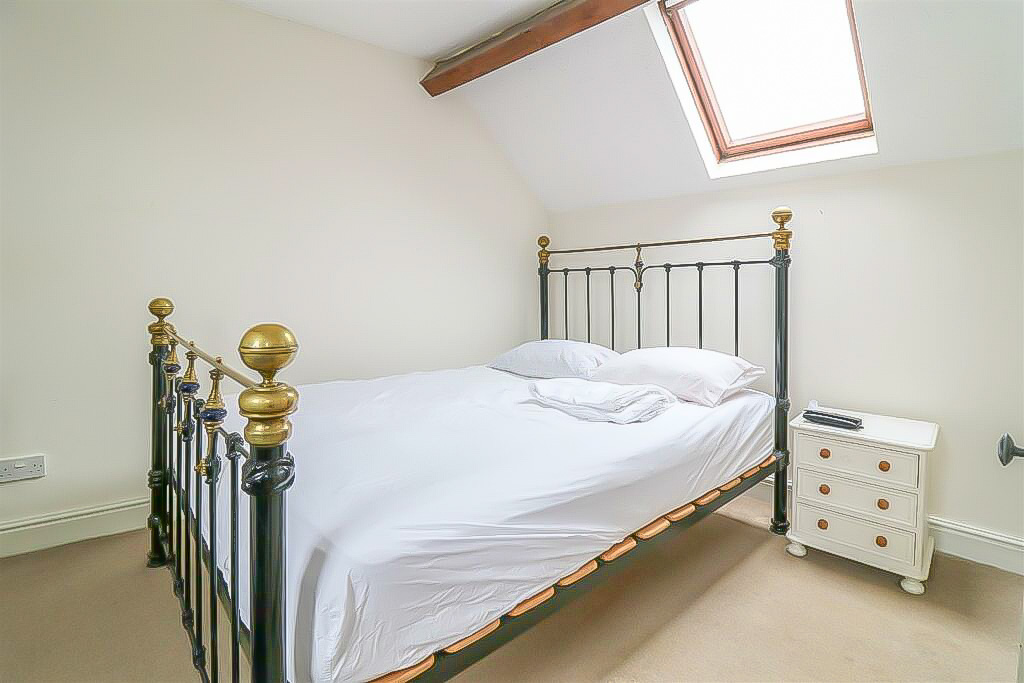 Bed 1