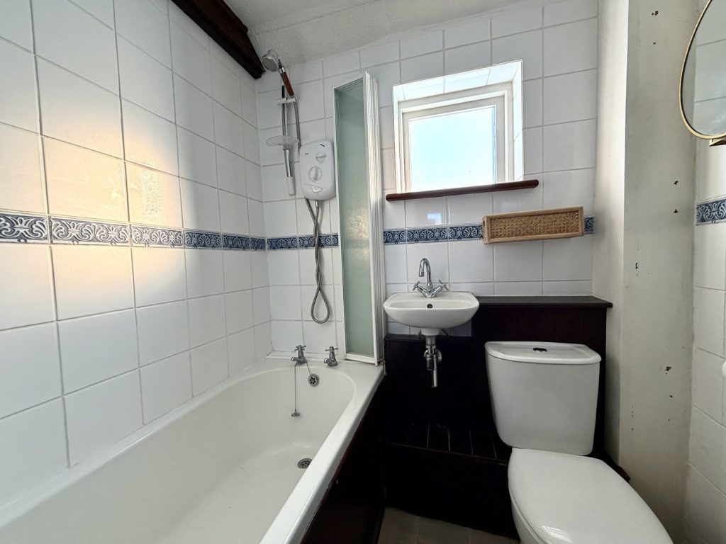 BATHROOM NEW