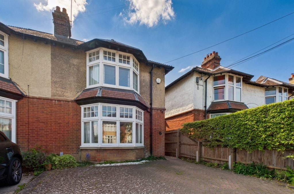 9 Highworth