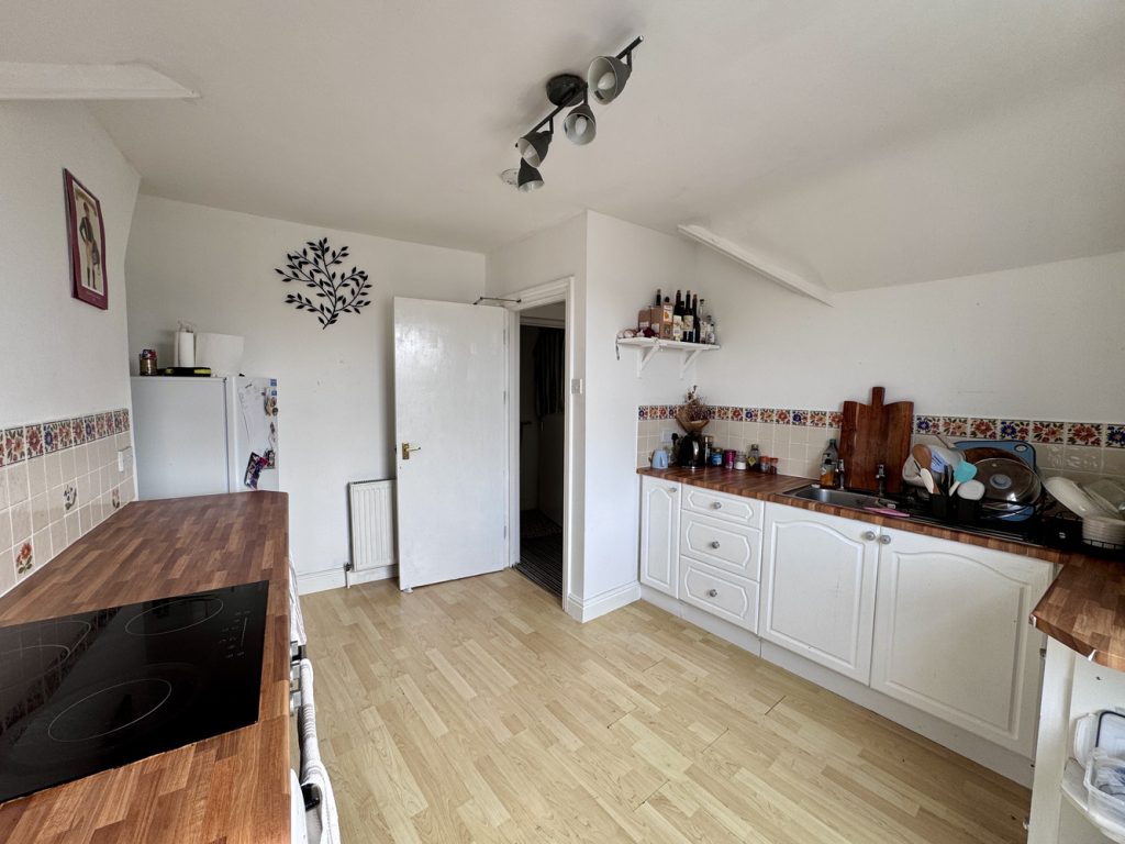Flat 2 Kitchen