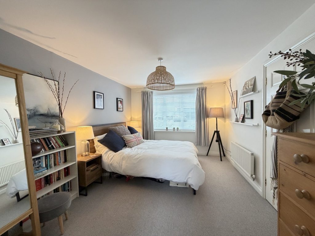 Bed 1