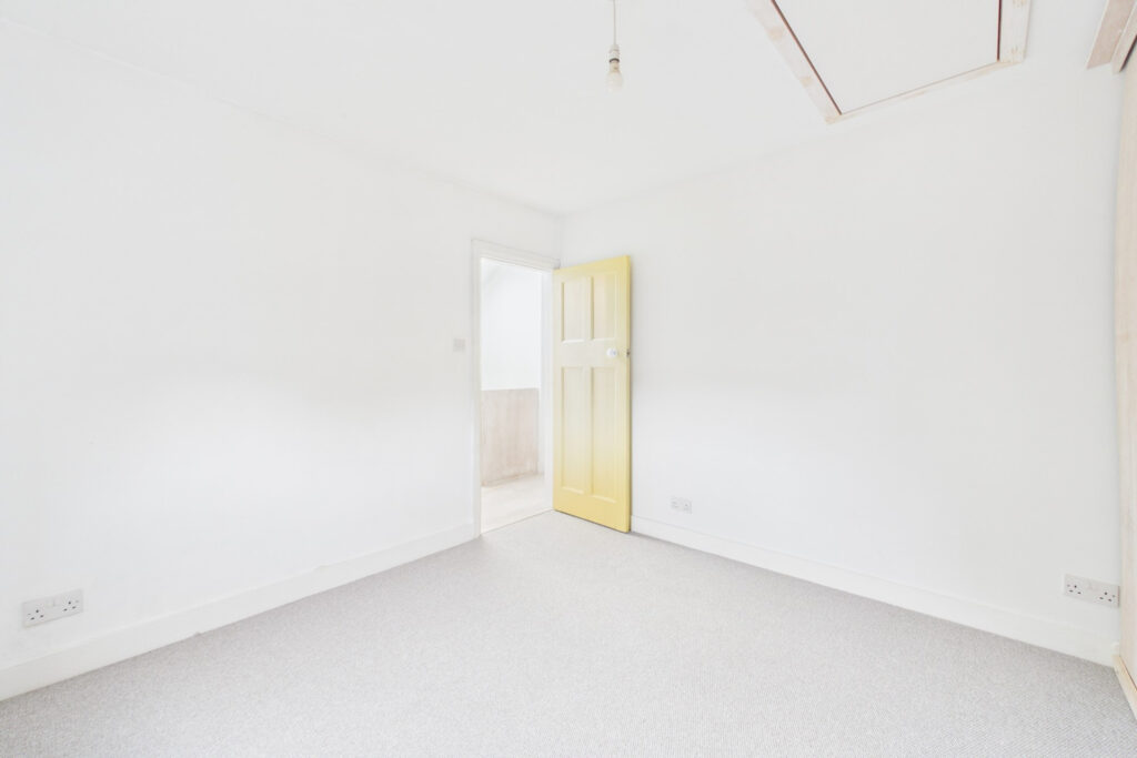 18_listing_990095_0040_36ccfe4a