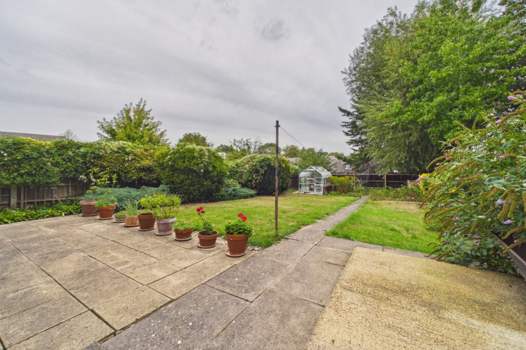 26_listing_990095_0044_24dcd190